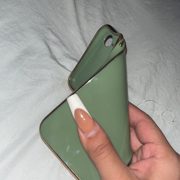 iPhone XR Cases - Picture 4 of 4